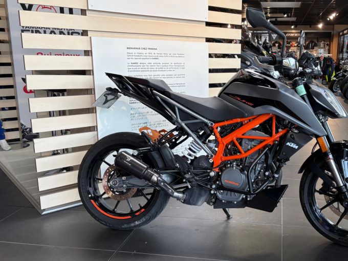 KTM 125 DUKE ABS 4