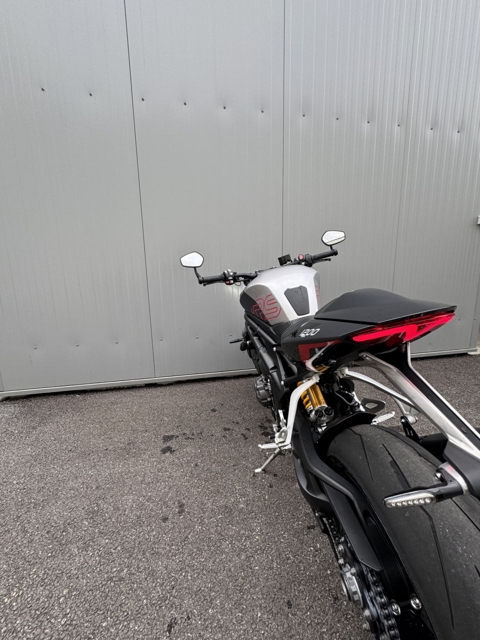 TRIUMPH SPEED TRIPLE 1200 RS 4
