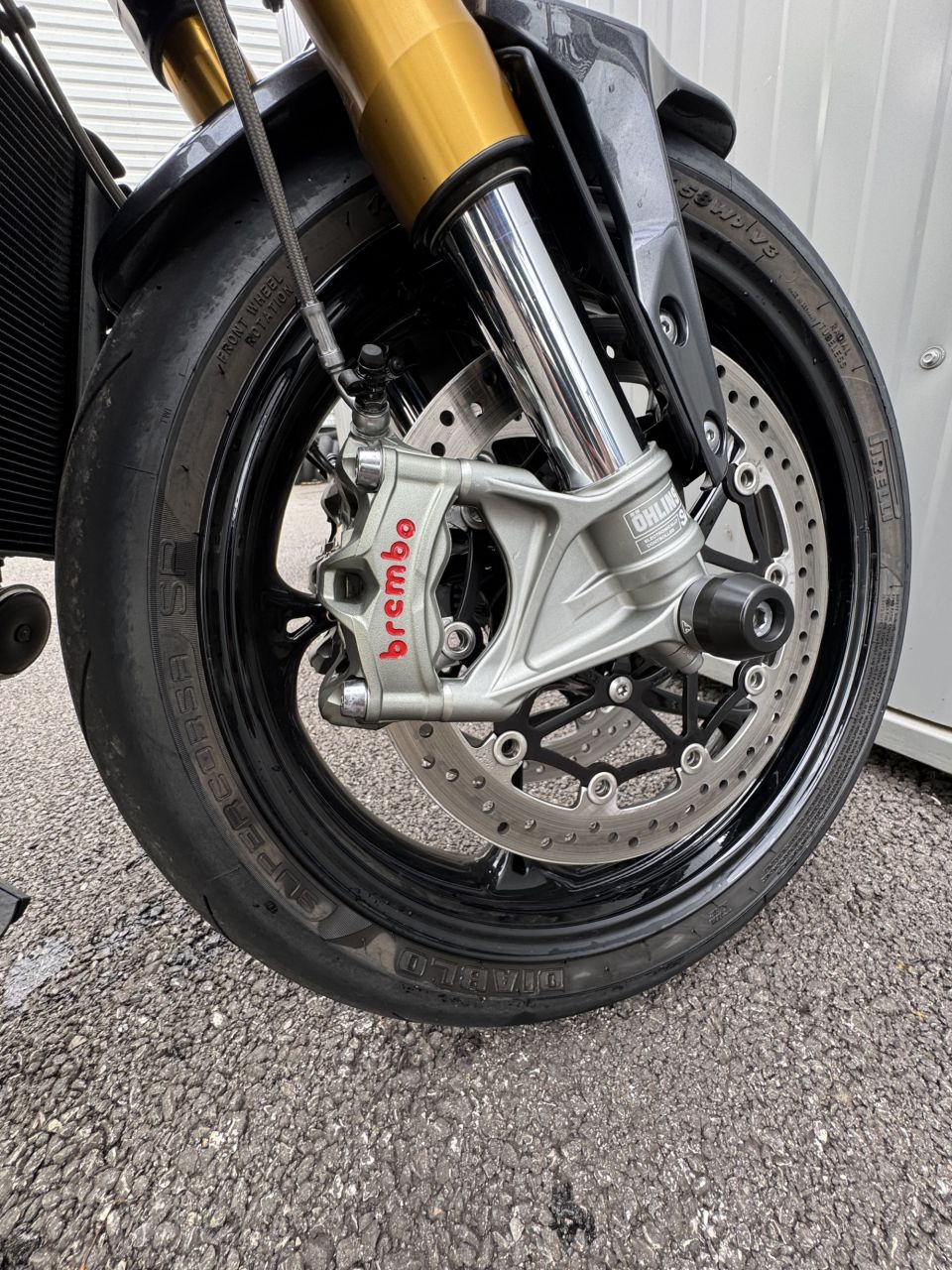 TRIUMPH SPEED TRIPLE 1200 RS 4