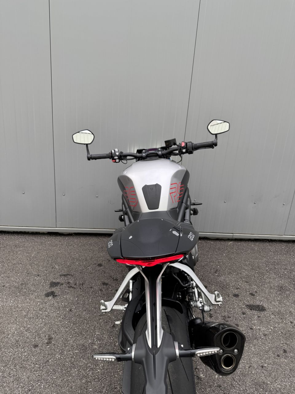 TRIUMPH SPEED TRIPLE 1200 RS 4