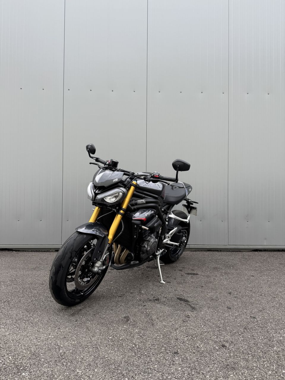 TRIUMPH SPEED TRIPLE 1200 RS 4
