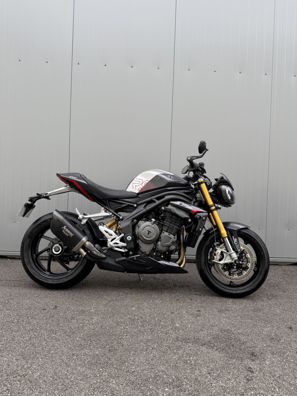 TRIUMPH SPEED TRIPLE 1200 RS 4