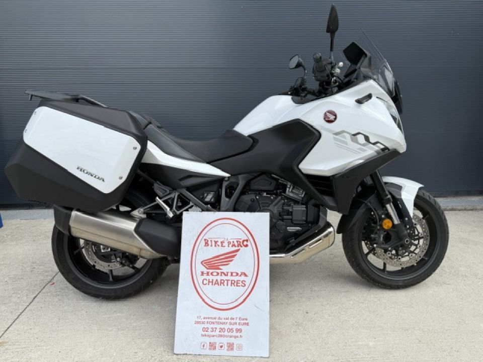 HONDA NT1100 DCT 4