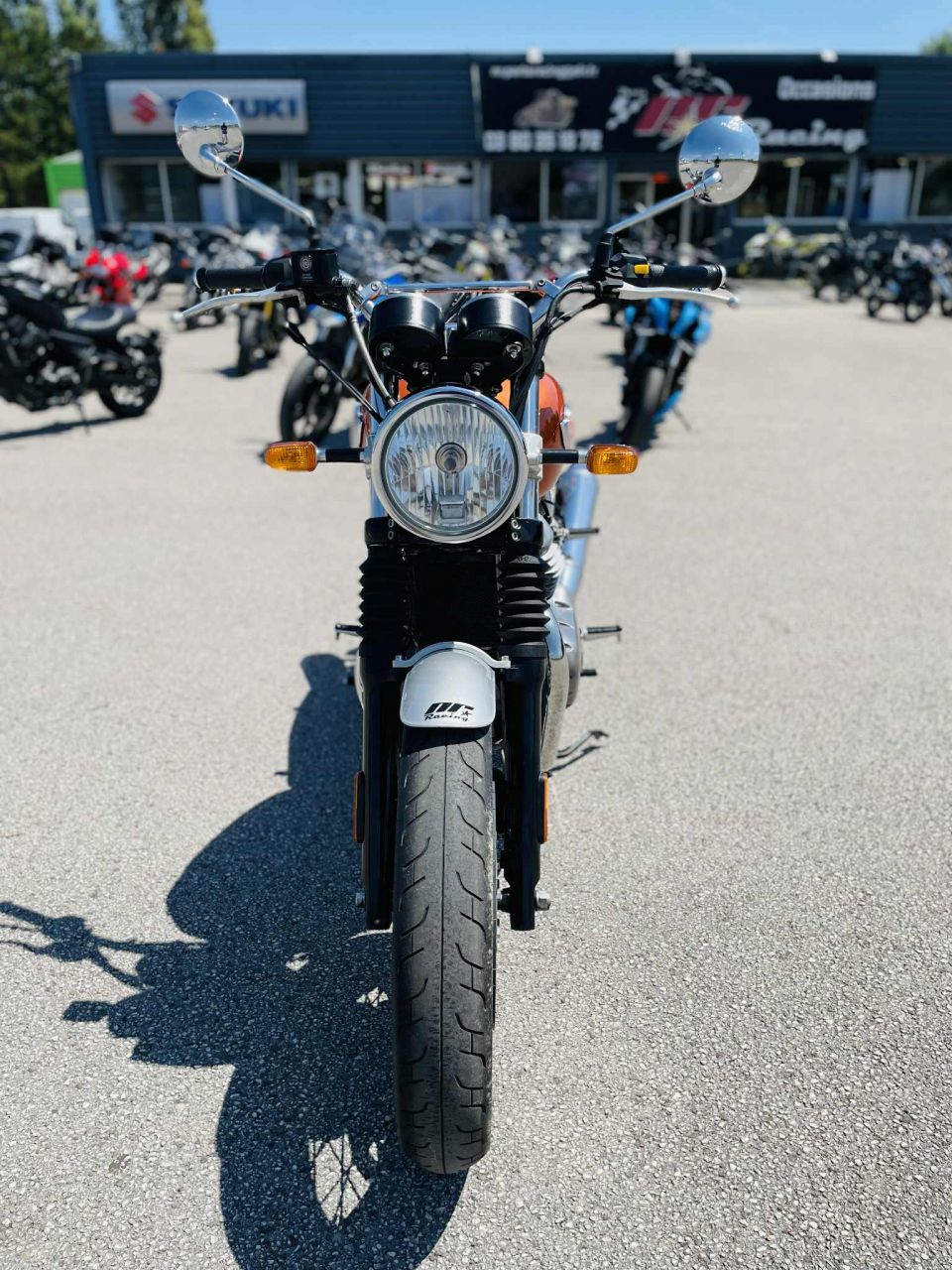 ROYAL ENFIELD INTERCEPTOR 4