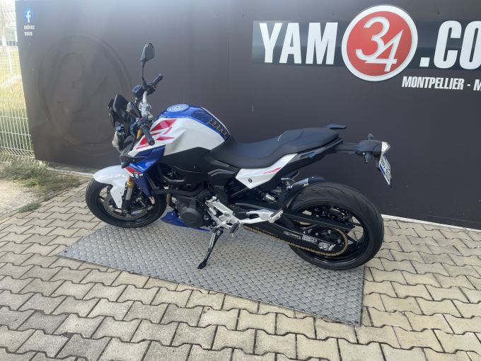 BMW F 900 R 4