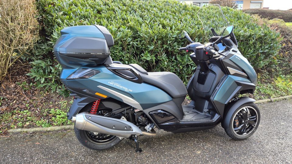 PEUGEOT METROPOLIS 400 SW 4