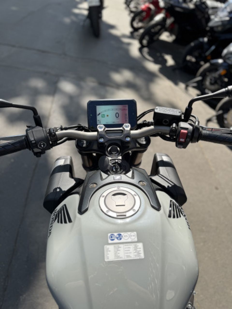 HONDA CB650R Neo Sports Café 4