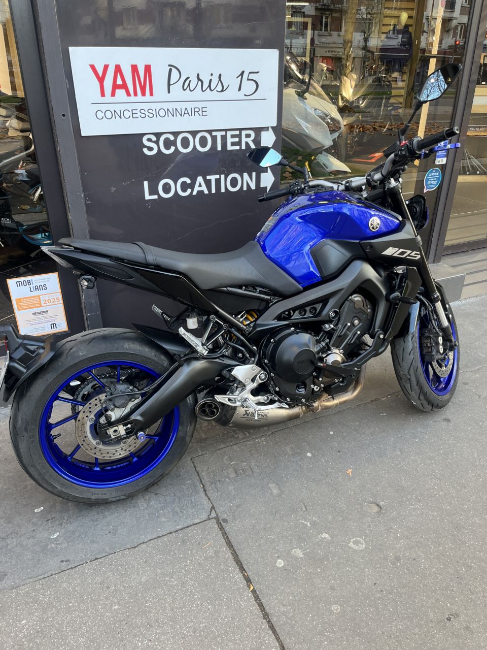 YAMAHA MT-09 4