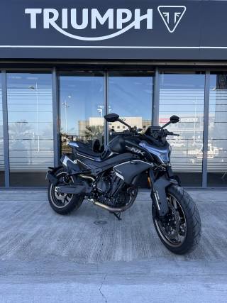 CF MOTO MT 800 - 2025