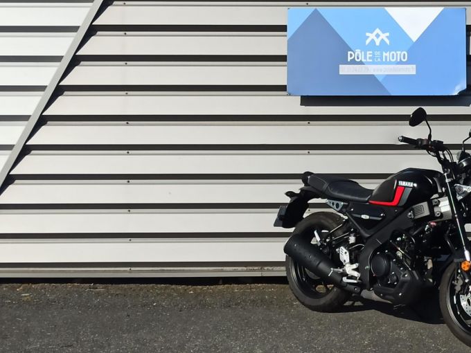 YAMAHA XSR 125 4
