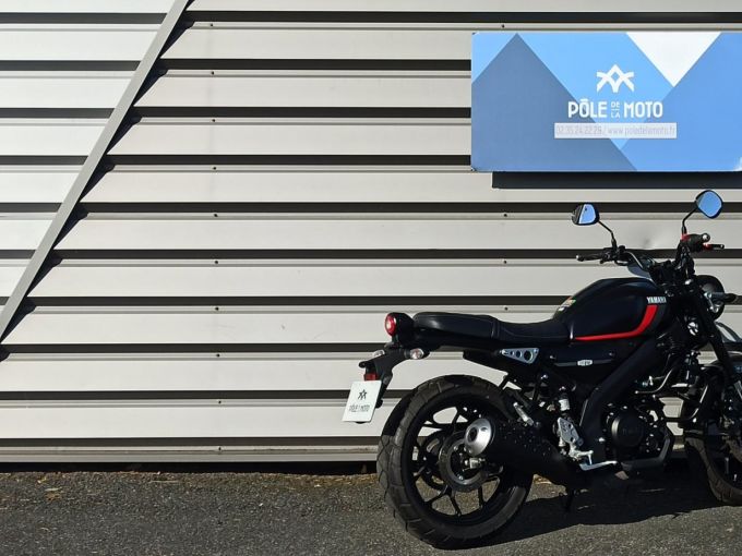 YAMAHA XSR 125 4