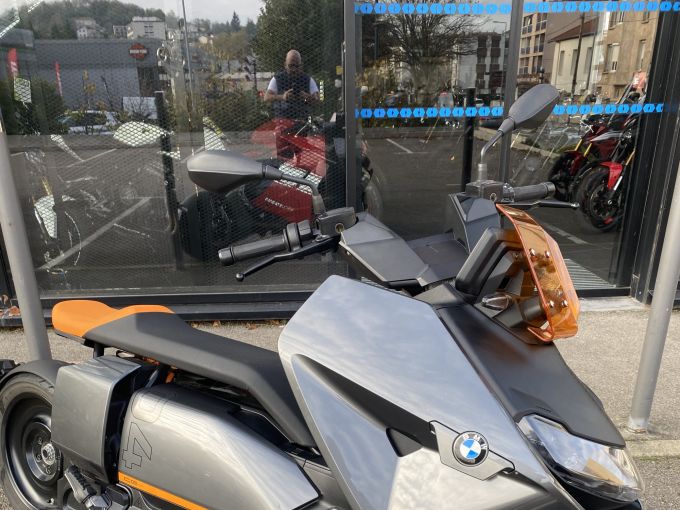 BMW CE 04 4