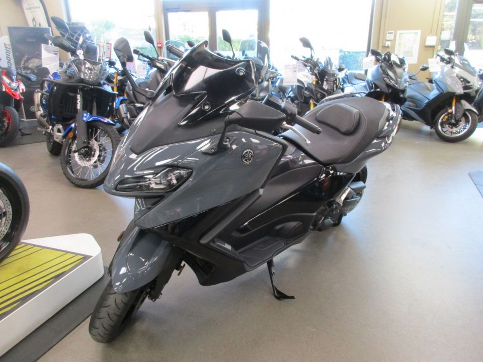 YAMAHA XP T-MAX 560 TECH MAX 4