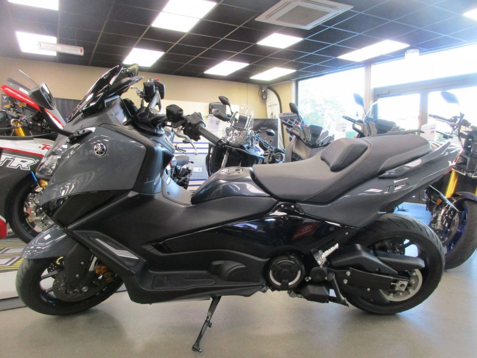YAMAHA XP T-MAX 560 TECH MAX 4