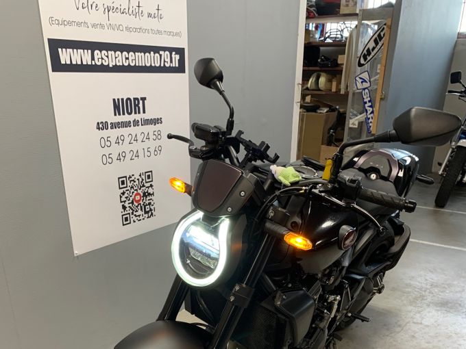 HONDA CB 1000 R 4