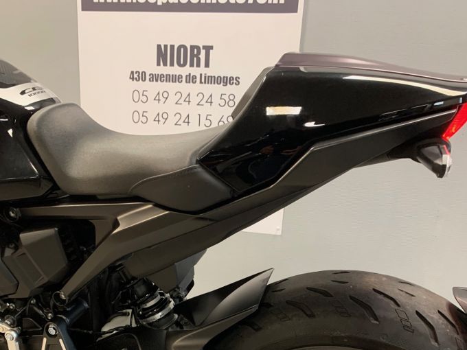 HONDA CB 1000 R 4