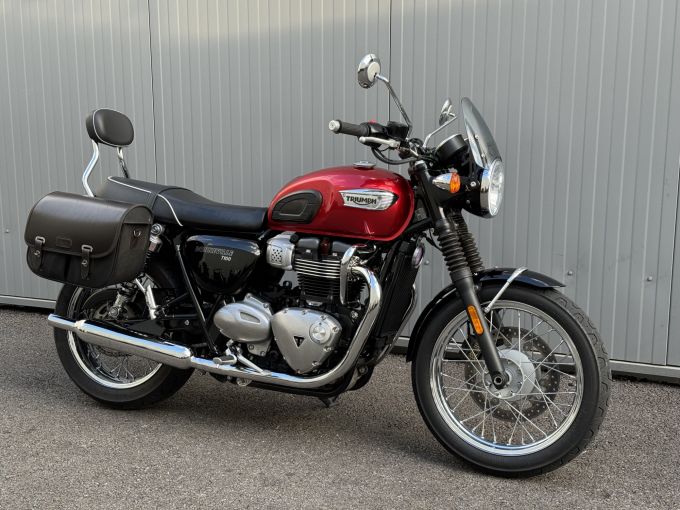 TRIUMPH BONNEVILLE T100 900 4