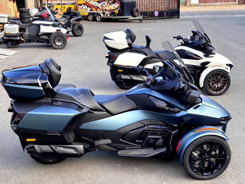 CAN-AM SPYDER RT 4