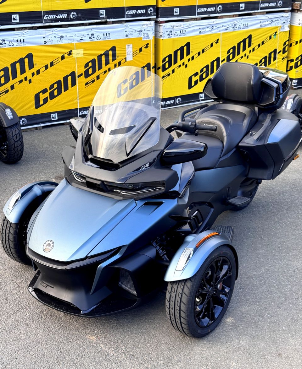CAN-AM SPYDER RT 4