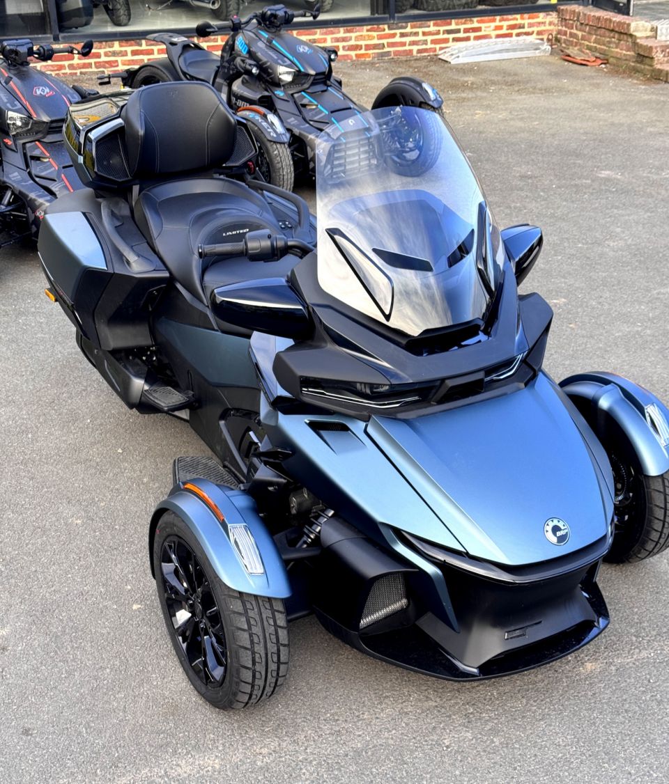 CAN-AM SPYDER RT 4