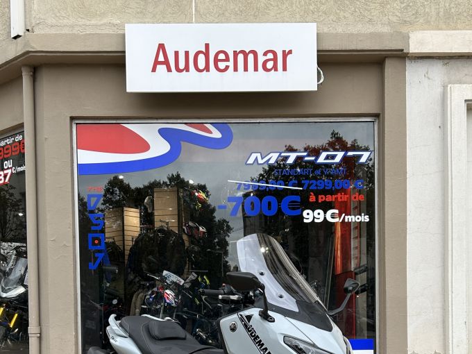 YAMAHA XP T-MAX 560 TECH MAX 4