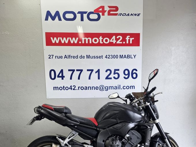 YAMAHA FZ1 4