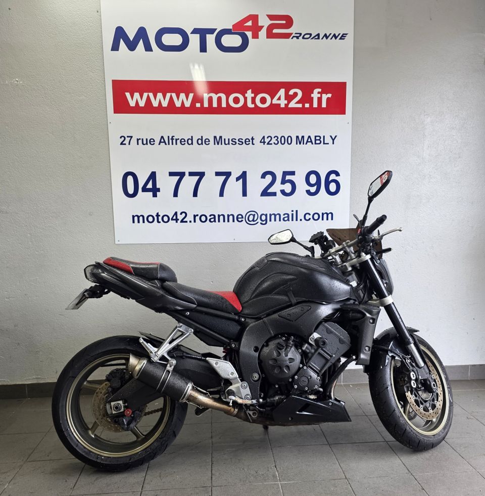 YAMAHA FZ1 4