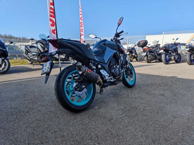 YAMAHA MT-03 4