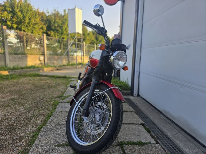 TRIUMPH BONNEVILLE 865 T100 4