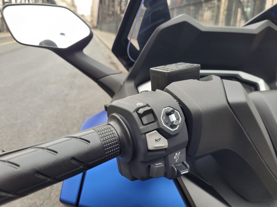 HONDA NSS FORZA 125 4