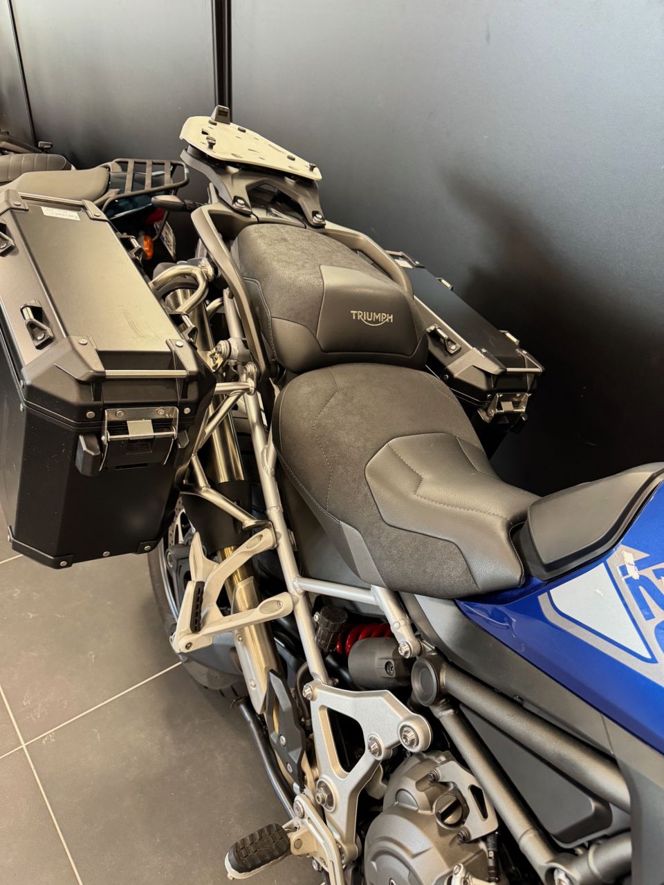 TRIUMPH TIGER 1200 GT PRO 4