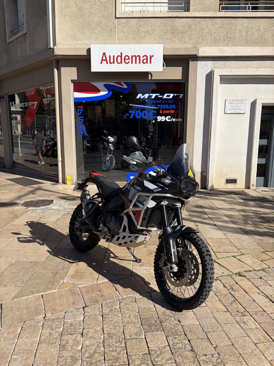 DUCATI SCRAMBL. DESERT 4