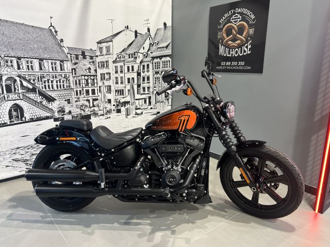 HARLEY-DAVIDSON SOFTAIL STREET BOB 1868 4