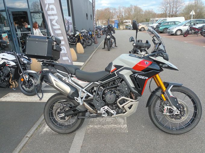 TRIUMPH TIGER 900 RALLY PRO 4