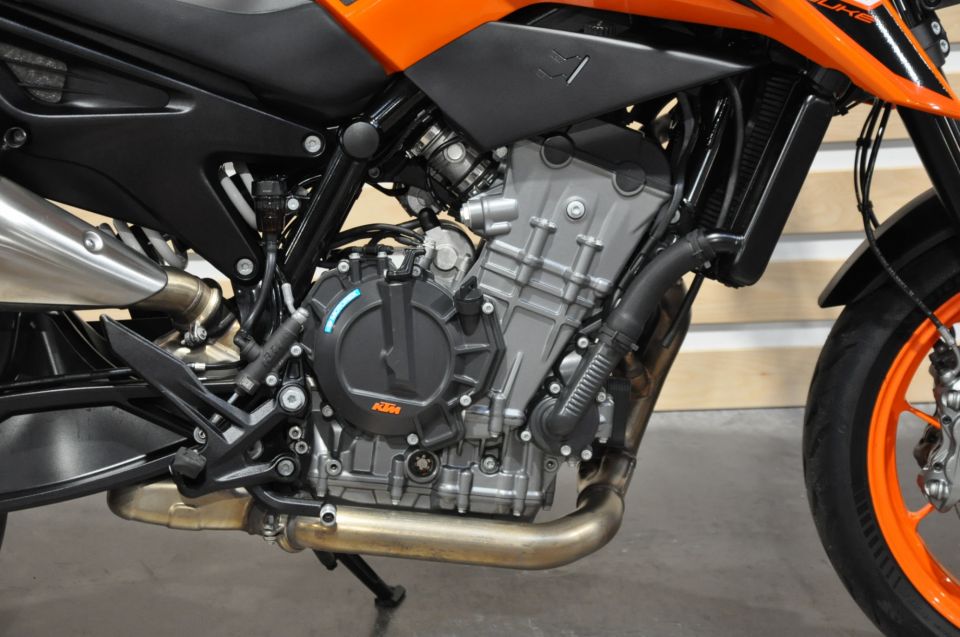 KTM 790 DUKE L 4