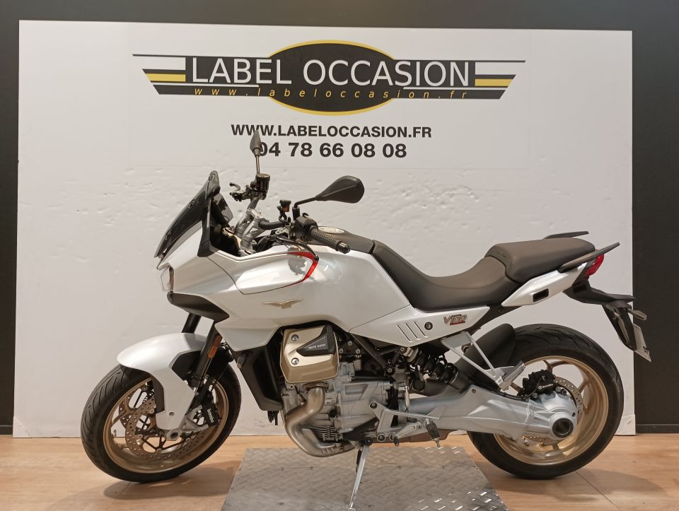 MOTO GUZZI V 100 MANDELLO 4