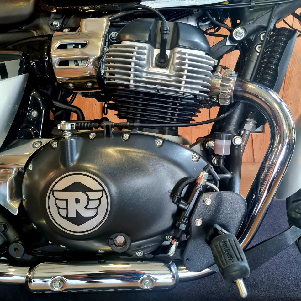 ROYAL ENFIELD CONTINENTAL GT 650 4