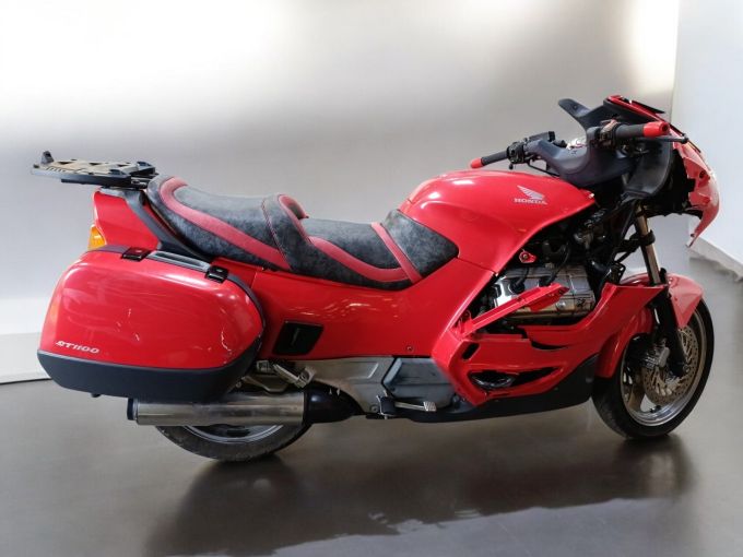 HONDA ST 1100 PAN EUROPEAN 4