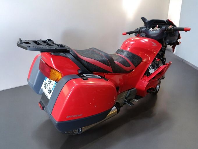 HONDA ST 1100 PAN EUROPEAN 4