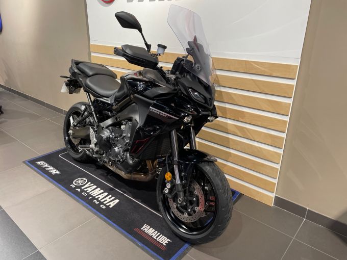 YAMAHA TRACER 9 4