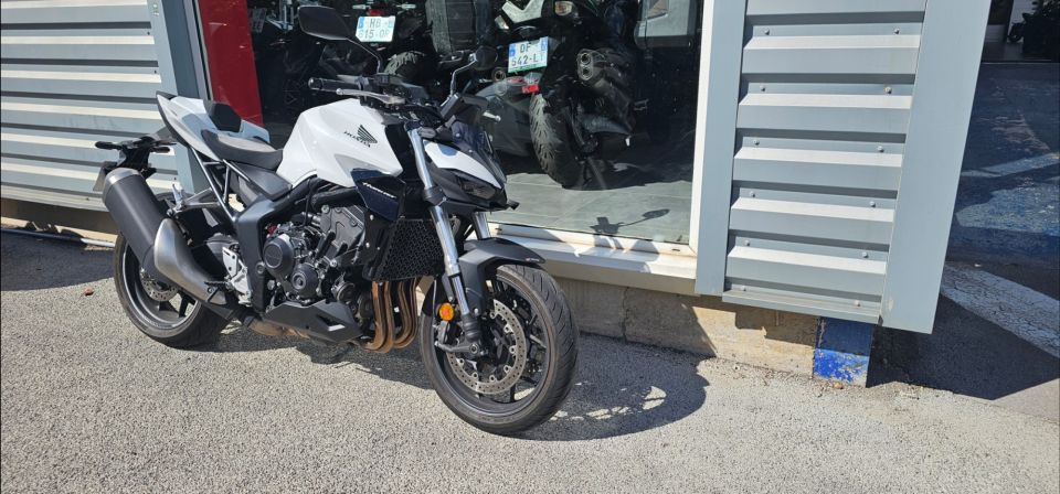 HONDA CB 1000 Hornet 4