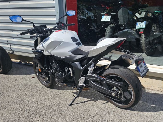 HONDA CB 1000 Hornet 4