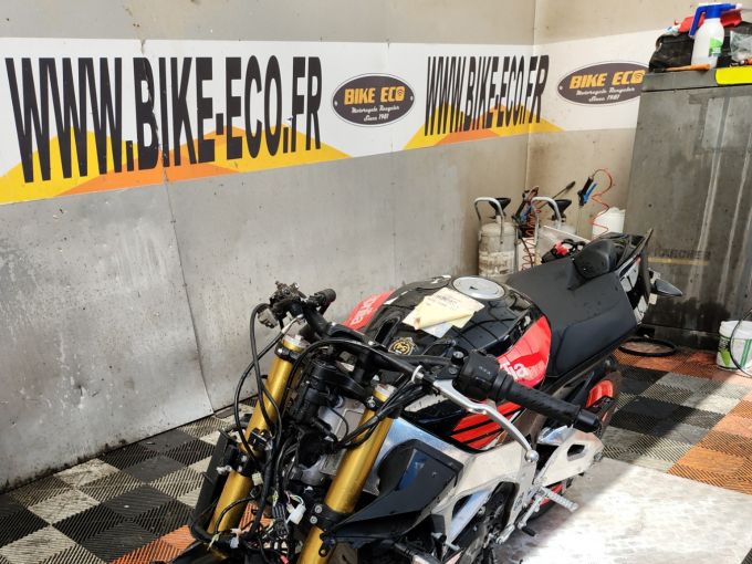 APRILIA TUONO 1100 V4 4