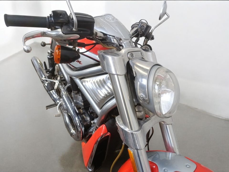 HARLEY-DAVIDSON V-ROD STREET ROD 1130 4