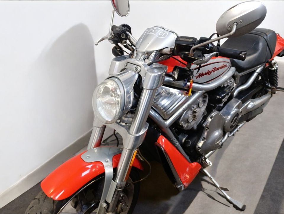 HARLEY-DAVIDSON V-ROD STREET ROD 1130 4