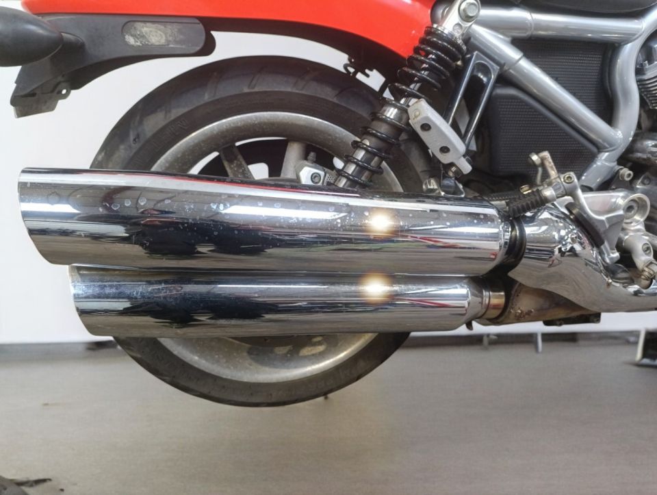 HARLEY-DAVIDSON V-ROD STREET ROD 1130 4