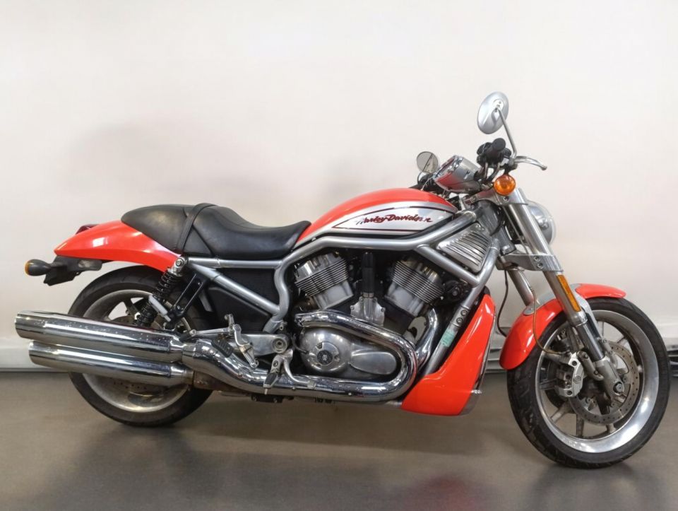 HARLEY-DAVIDSON V-ROD STREET ROD 1130 4
