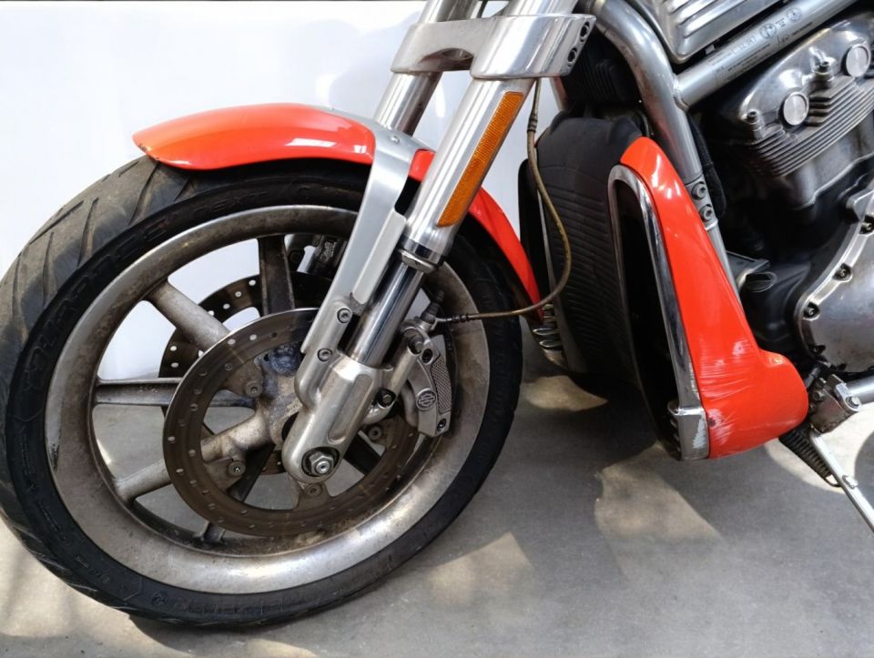 HARLEY-DAVIDSON V-ROD STREET ROD 1130 4