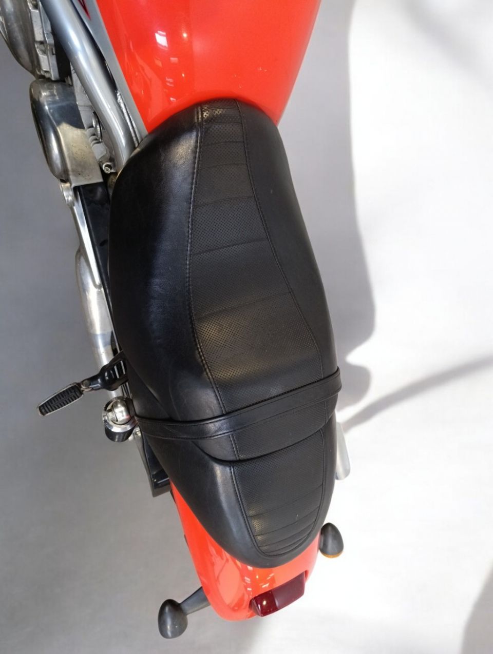 HARLEY-DAVIDSON V-ROD STREET ROD 1130 4