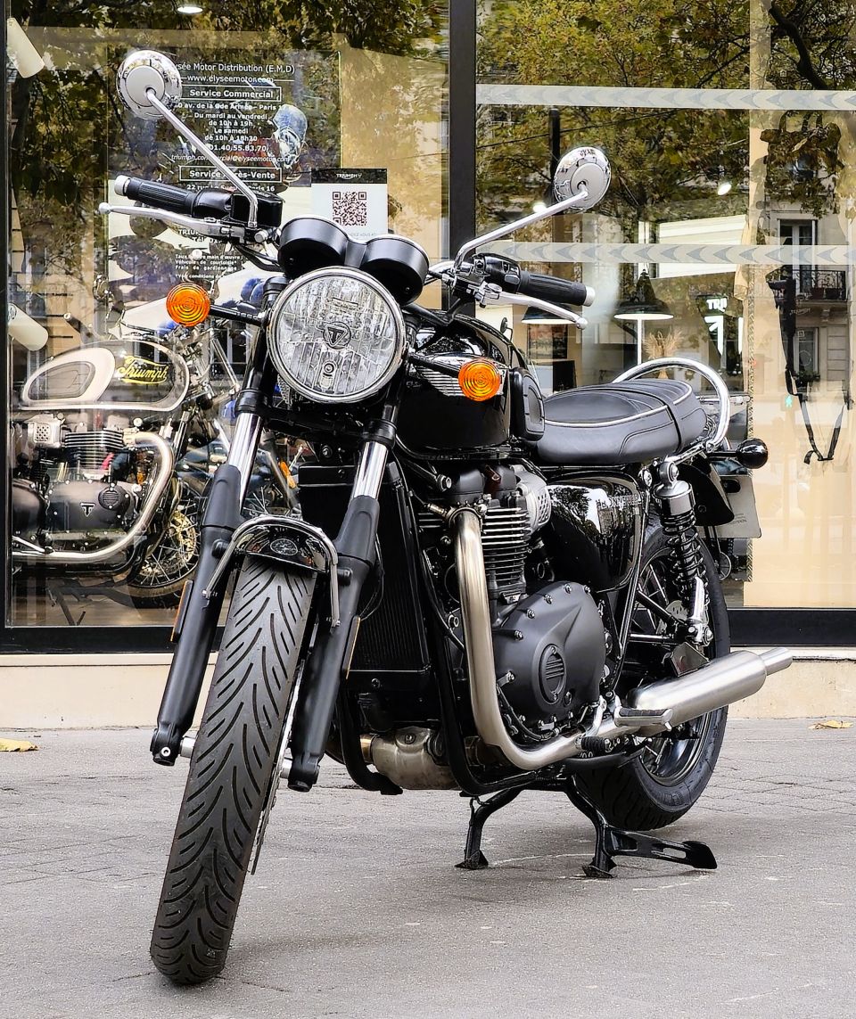 TRIUMPH Bonneville T100 4